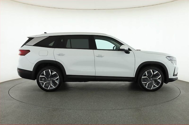 Škoda Kodiaq (2025) 2.0 TDI, Navi, 7 míst, tažné - fotka 6 z 22