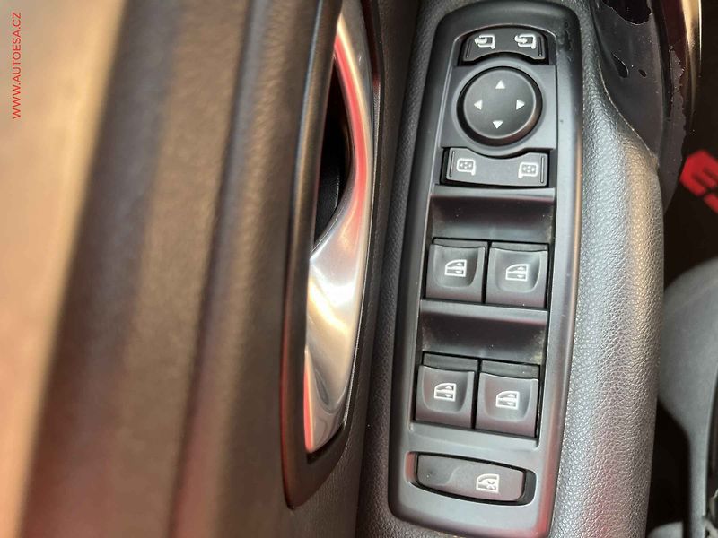 Renault Laguna (2007) 2.0dCi, STK7/28 - fotka 12 z 15