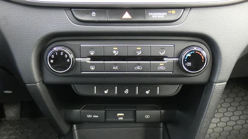 Kia Ceed 1.5 T-GDI 118kW Fresh - fotka 15 z 21