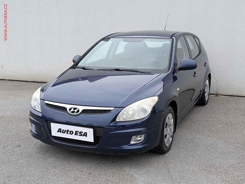 Hyundai i30 (2007) 1.4i, ČR, AC, tažné - fotka 3 z 12