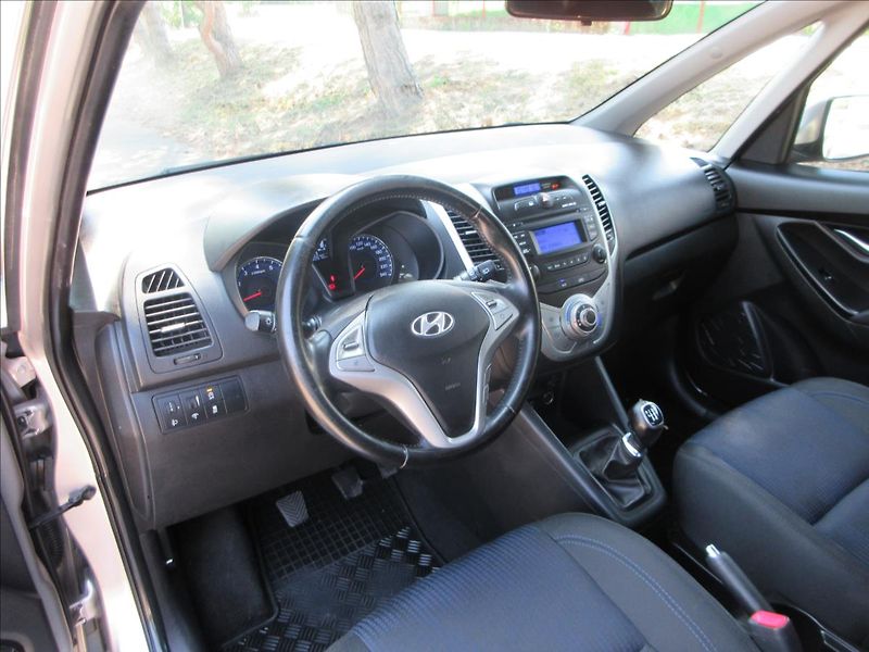 Hyundai ix20 1,4 i Klima, Tažné, Nové v ČR - fotka 12 z 26