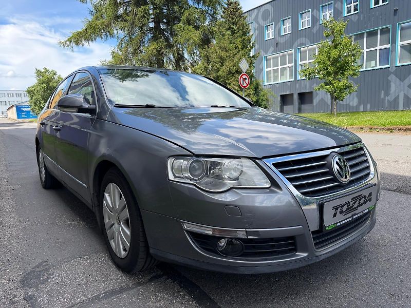 Volkswagen Passat 2,0 TDI 4x4 servis  - fotka 4 z 30
