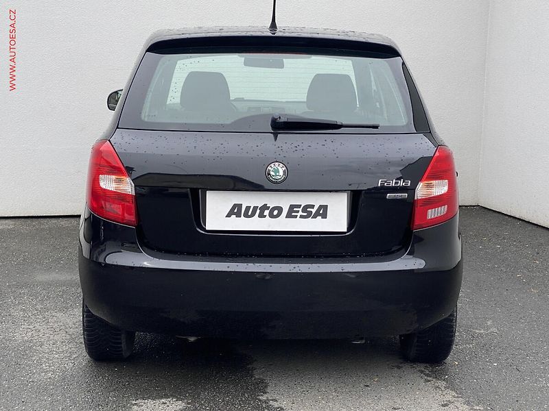 Škoda Fabia (2012) 1.2 TSi, Ambition, šíbr, - fotka 5 z 17