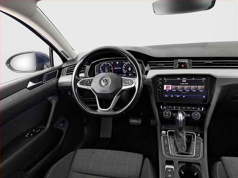 Volkswagen Passat (2020) Elegance 2.0 TDI, Automat - fotka 7 z 17