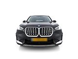 BMW iX1 (2023) xDrive30 65 kWh 4×4 - náhled 13
