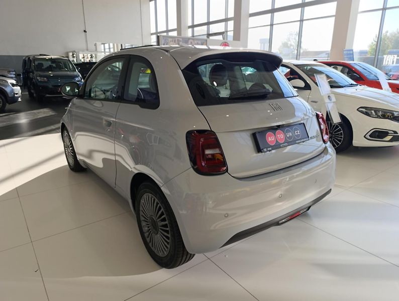 Fiat 500 (2026) 1,0 FireFly BSG  ICON - fotka 4 z 13