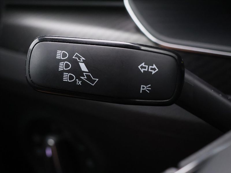 Škoda Superb 2.0 TDI 147kW DSG CZ Sportline - fotka 19 z 32