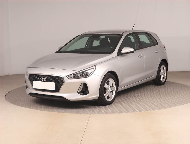 Hyundai i30 (2017) 1.0 T-GDI, ČR,1.maj, Tempomat - fotka 2 z 19