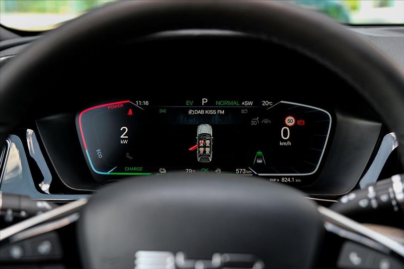 BYD Seal U 1,5 FWD 160 kW + 18,3 kWh  BOO - fotka 33 z 36