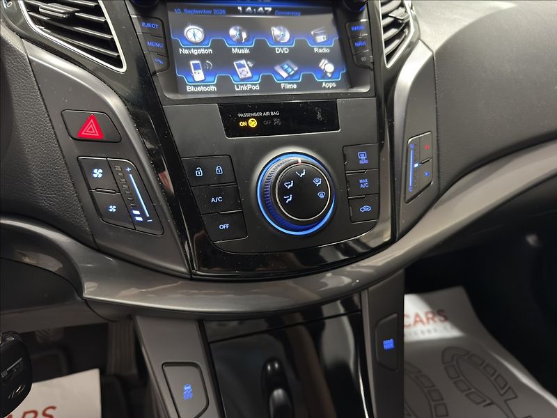 Hyundai i40 1,6   GDi KLIMA NAVI SERVIS ST - fotka 9 z 19