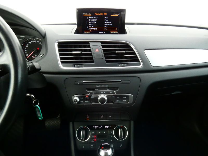 Audi Q3 (2015) 1,4 TFSI 110KW - fotka 25 z 30