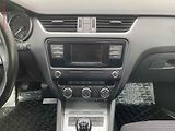 Škoda Octavia (2016) 1.6 TDi, ČR, Ambition, +kola - náhled 12