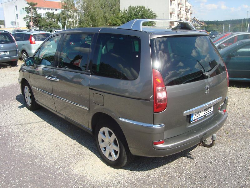 Peugeot 807 (2010) 2,0HDI - fotka 4 z 24