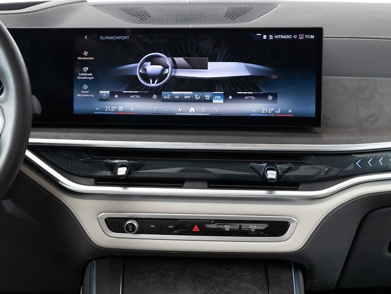 BMW X5 xDrive50e - fotka 14 z 24