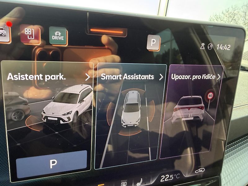 Cupra Leon (2025) VZ 2.0TSI 245kW 4X4 SP DSG TOP - fotka 42 z 44