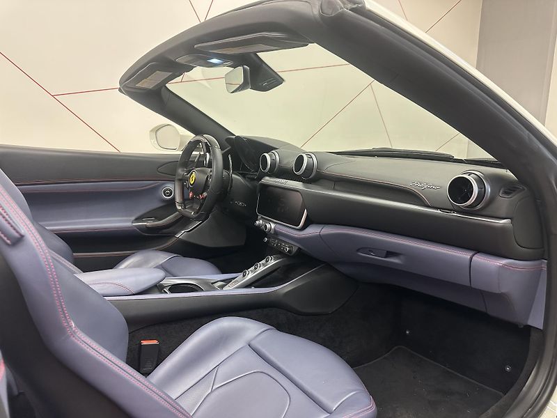 Ferrari Portofino (2018) CAMERA*TEMPOMAT*APPLECARPLAY - fotka 13 z 18