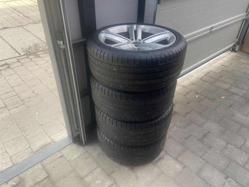 Volkswagen Tiguan (2014) 2.0 TDI - R-line CUP 4x4 - fotka 44 z 47