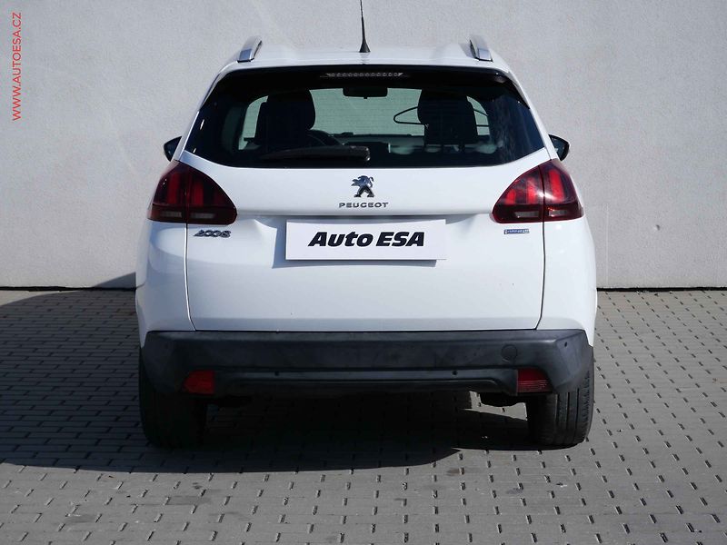 Peugeot 2008 (2017) 1.2 PT, ČR, Active - fotka 5 z 19