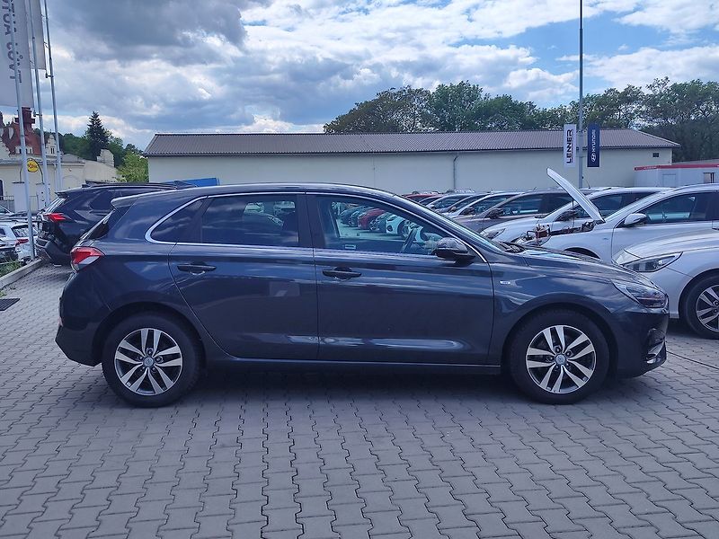 Hyundai i30 1.5 T-GDi117kw smart Navi - fotka 4 z 34