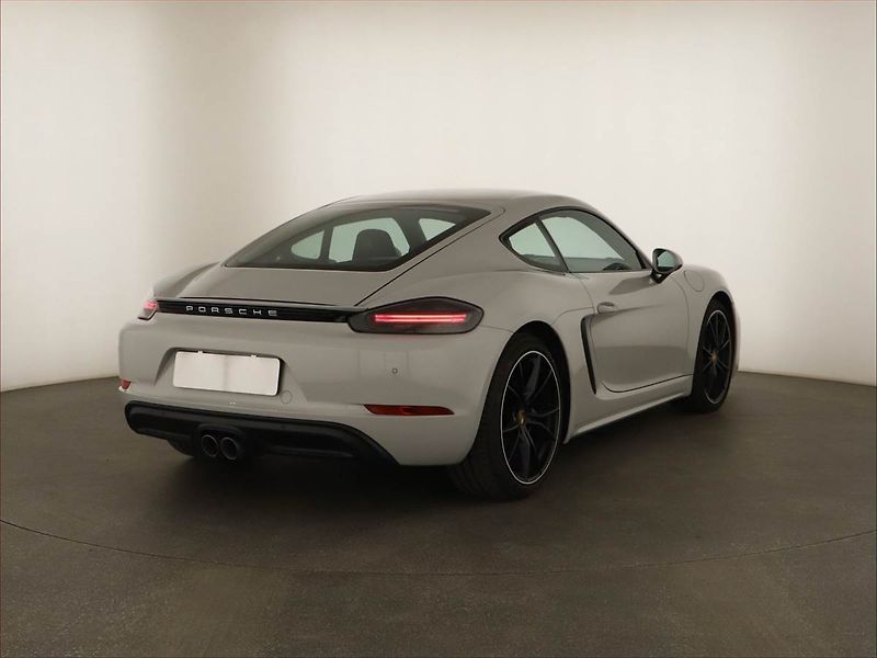 Porsche Cayman (2019) 718 2.0 - fotka 5 z 18