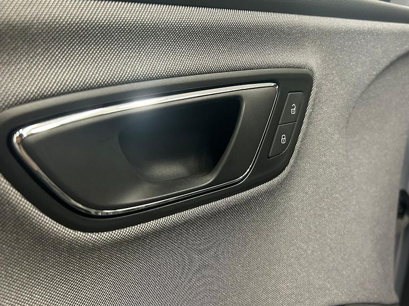 Seat Leon (2020) 1.5 TGI MAN 2020 | Záruka - fotka 19 z 55