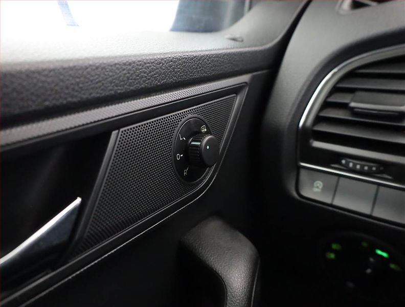 Škoda Fabia (2015) Ambition 1.4 TDI, Tempomat - fotka 15 z 18