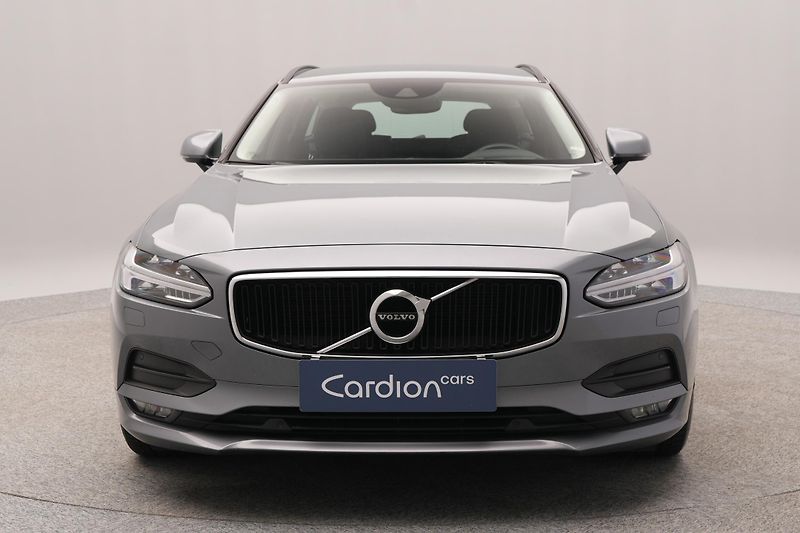 Volvo V90 D4 MOMENTUM PRO  - fotka 15 z 52