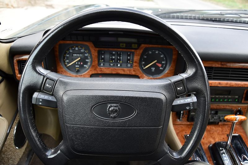 Jaguar XJS (1990) 5.3 V12 CLASSIC COLLECTION - fotka 16 z 49