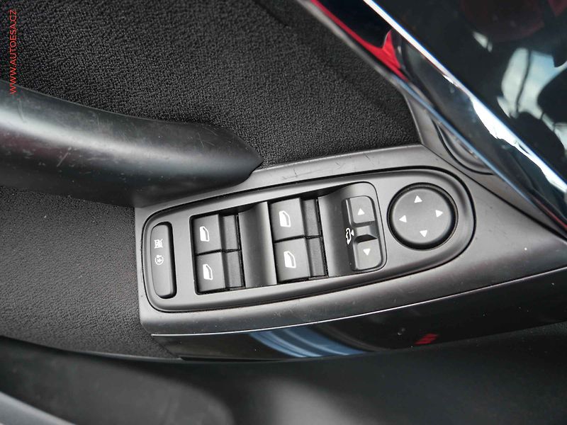 Citroën Grand C4 Picasso (2012) 1.6VTi, ČR, AC, TZ, park - fotka 12 z 22