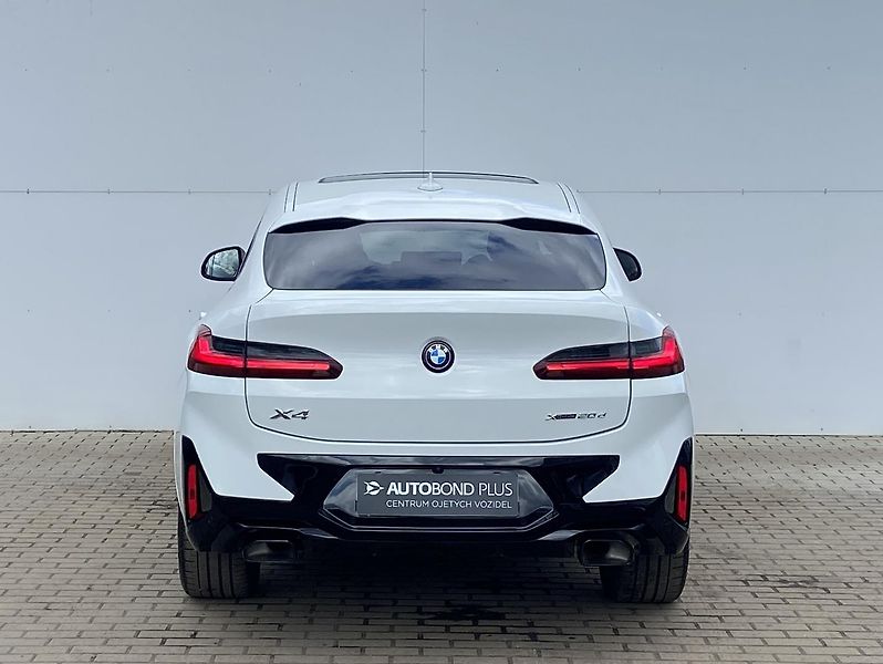 BMW X4 20d 140kW 8AT XDrive M-Paket - fotka 9 z 25