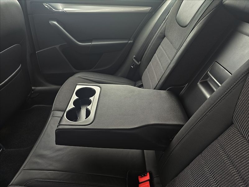 Škoda Octavia III 1,4TSi 103KW Elegance - fotka 26 z 44