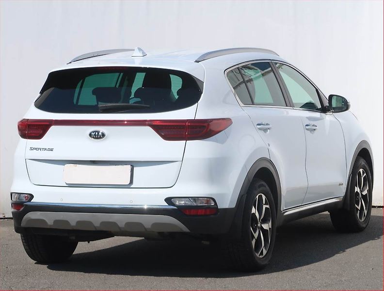 Kia Sportage (2020) 1.6 CRDi, 4X4, Serv.kniha - fotka 5 z 23