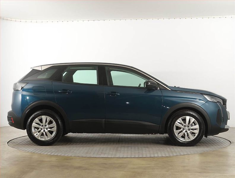 Peugeot 3008 (2022) Active 1.5 BlueHDi, digi klima - fotka 6 z 22
