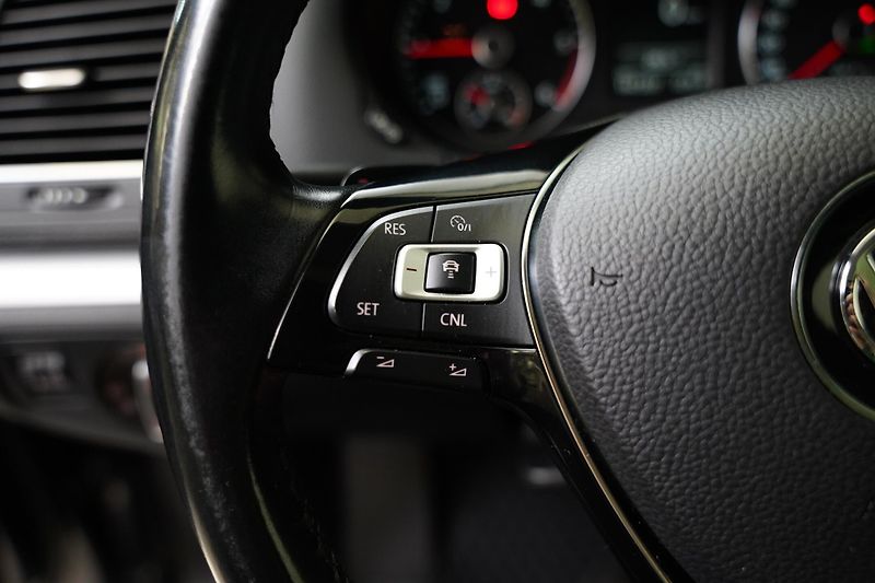 Volkswagen Sharan - fotka 15 z 21