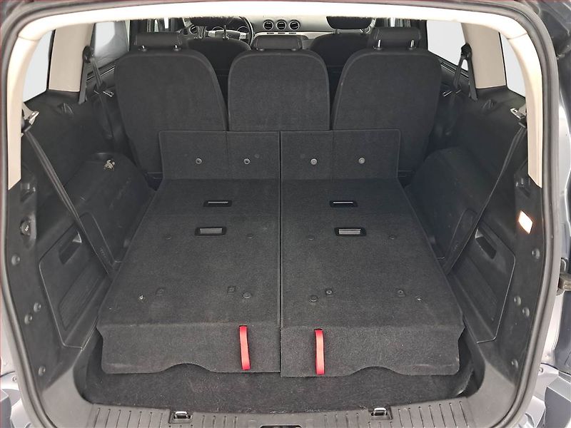 Ford S-MAX (2014) 2.0 TDCi, 7 míst, Navi - fotka 14 z 23