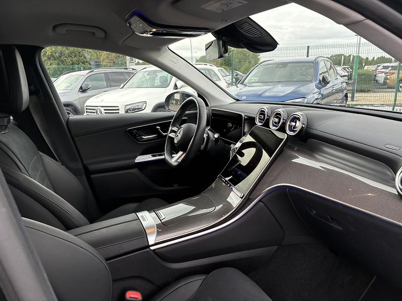 Mercedes-Benz GLC (2025) 300de 4MATIC - fotka 7 z 14