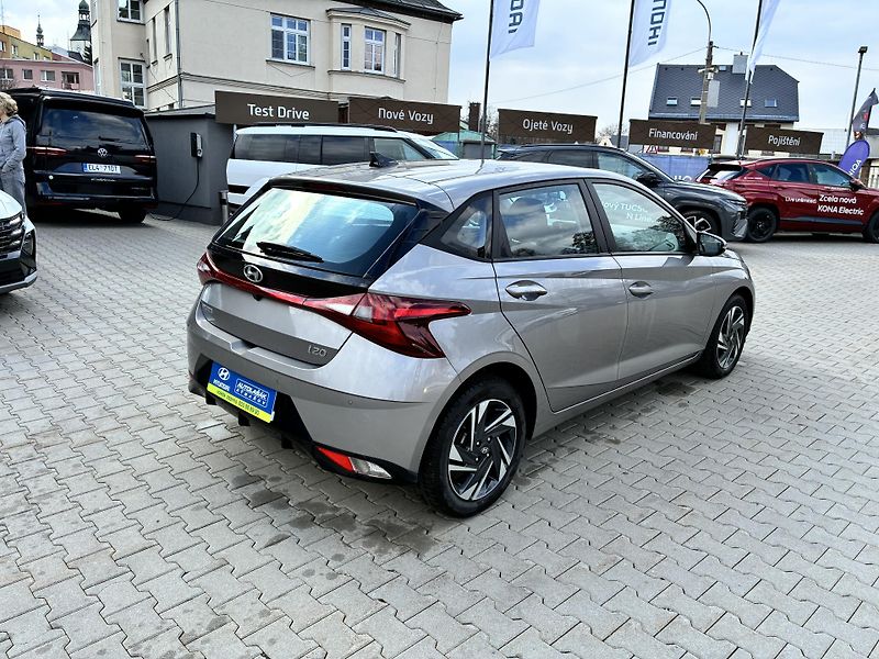 Hyundai i20 1.0T-GDi 74kW AUTOMAT 1MAJITEL - fotka 7 z 29