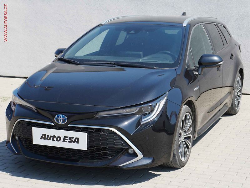Toyota Corolla (2021) 1.8Hybrid, 2.maj,ČR - fotka 3 z 21