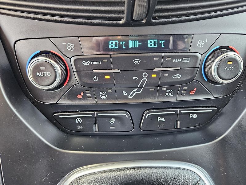 Ford Grand C-MAX (2015) 7 MÍST,HEZKÝ STAV,  SPLÁTKY  - fotka 18 z 27