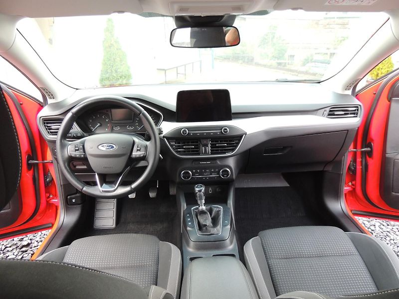 Ford Focus (2020) Combi 1.0i,92kw,ČR,1.majitel - fotka 10 z 44