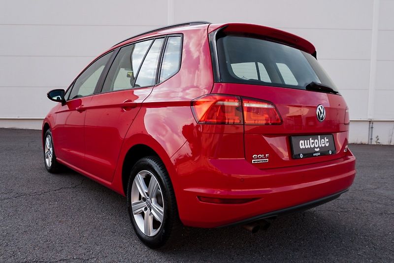 Volkswagen Golf Sportsvan 1.4 TSI - fotka 9 z 32