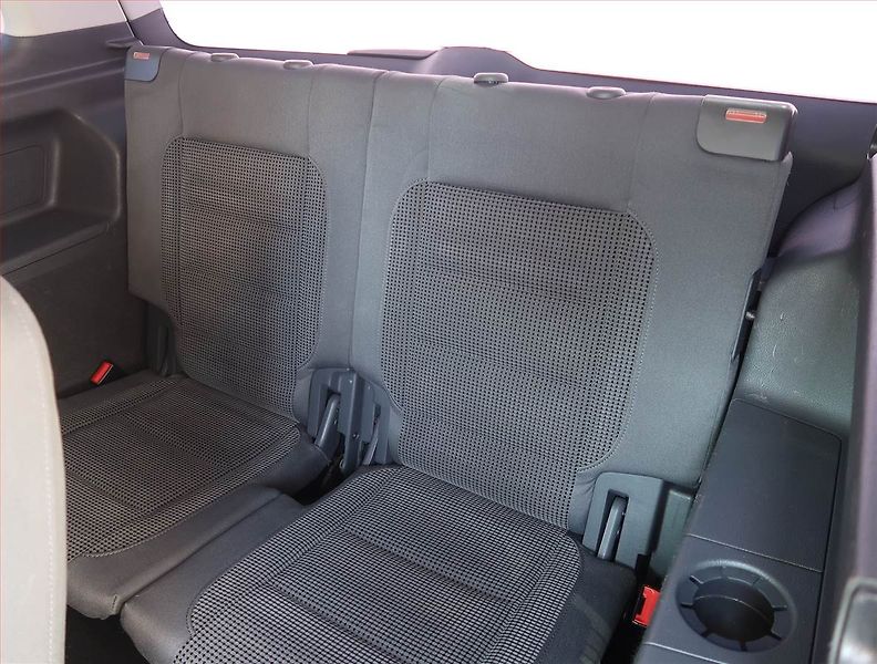 Volkswagen Touran (2014) Highline 2.0 TDI, Automat - fotka 22 z 22