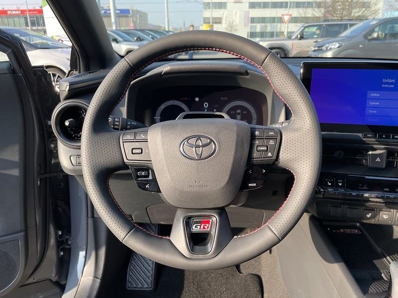 Toyota C-HR 1.8 Hybrid GR Sport - fotka 15 z 30