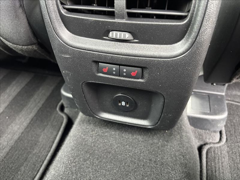 Ford Kuga 1,5 EcoBoost 110kW Titanium - fotka 15 z 39