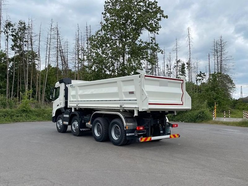Volvo (2026) FMX 500 8x4 Bordmatik EURO 6 - fotka 7 z 19
