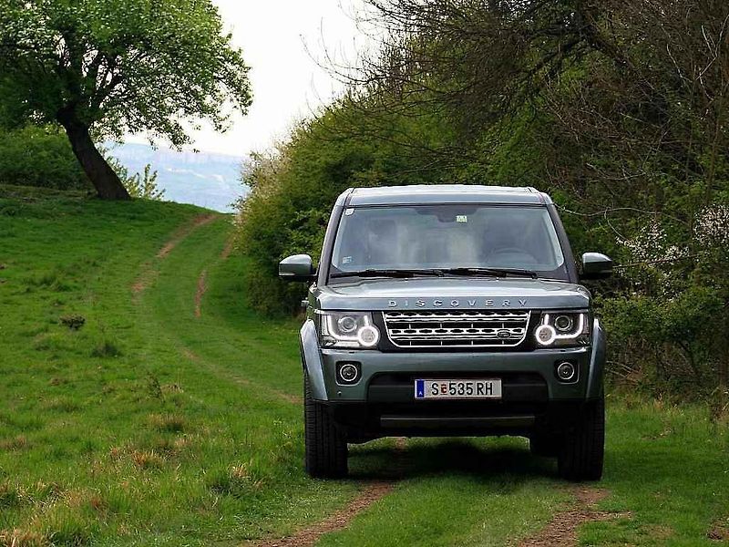 Land Rover Discovery.