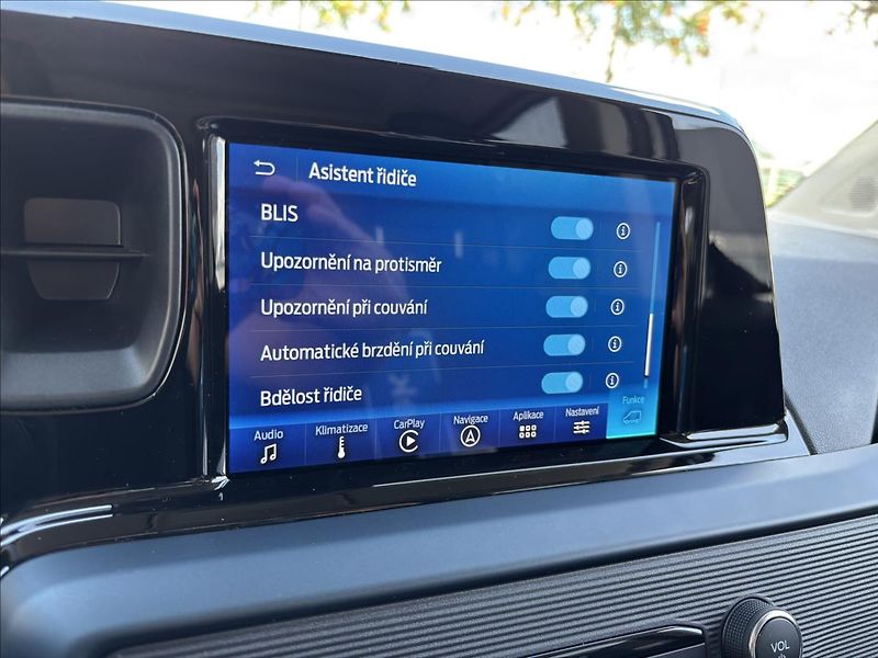 Ford Tourneo Courier 1,0 EcoBoost 91 kW Active AUT - fotka 38 z 44
