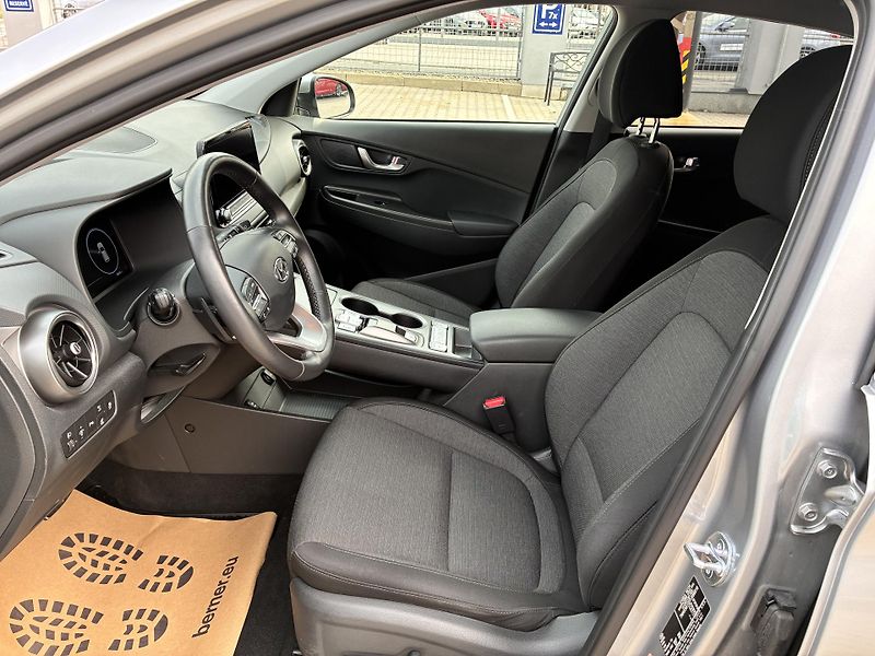 Hyundai Kona 65kWh-150KW POWER REZERVACE - fotka 11 z 45