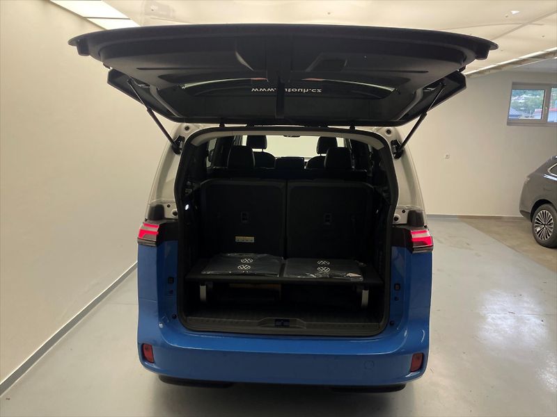 Volkswagen ID.Buzz Long Pro 86 kWh - fotka 25 z 33
