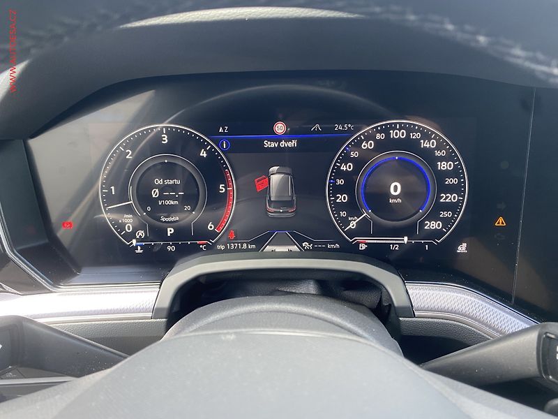 Volkswagen Touareg (2021) 3.0 TDi 4x4, 1.maj,ČR, R - fotka 30 z 32